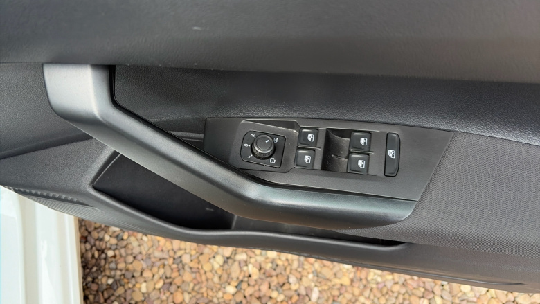 Volkswagen Polo 1.0 Life 5dr Petrol Hatchback